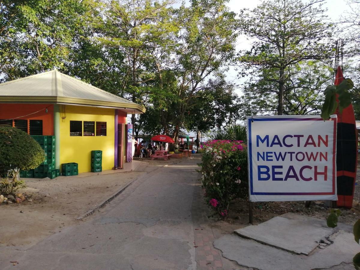 Ferienwohnung Mactan Newtown Deluxe Island Breeze Lapu-Lapu City Exterior foto