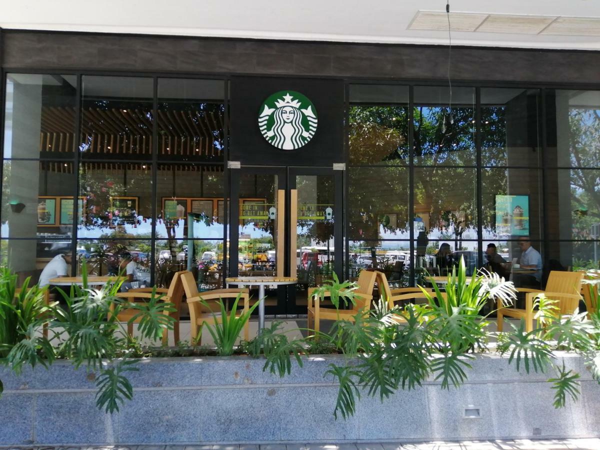 Ferienwohnung Mactan Newtown Deluxe Island Breeze Lapu-Lapu City Exterior foto